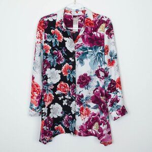 Chicos Womens Floral Button Down Blouse Size‎ S Shark Bite 3/4 Sleeve Whimsigoth